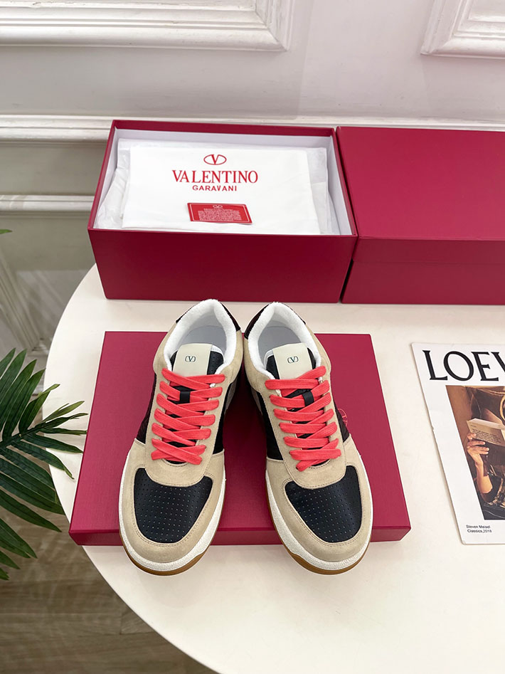最高級ヴァレンティノスーパーコピー VALENTINO アップヴィレッジ パーフォレイテッドナッパレザー 2627226 ヴァレンティノ 靴 アウトレット - 画像 (4)