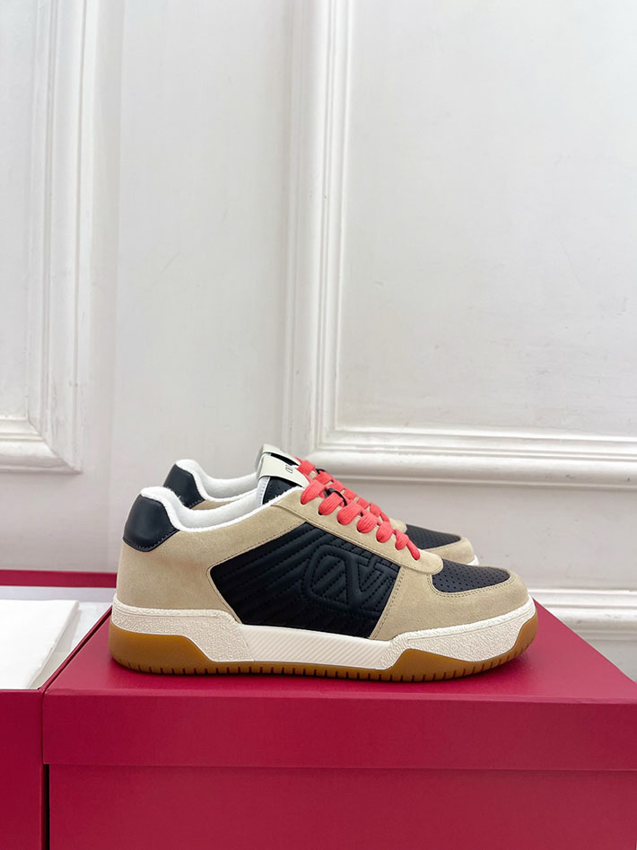 最高級ヴァレンティノスーパーコピー VALENTINO アップヴィレッジ パーフォレイテッドナッパレザー 2627226 ヴァレンティノ 靴 アウトレット - 画像 (3)