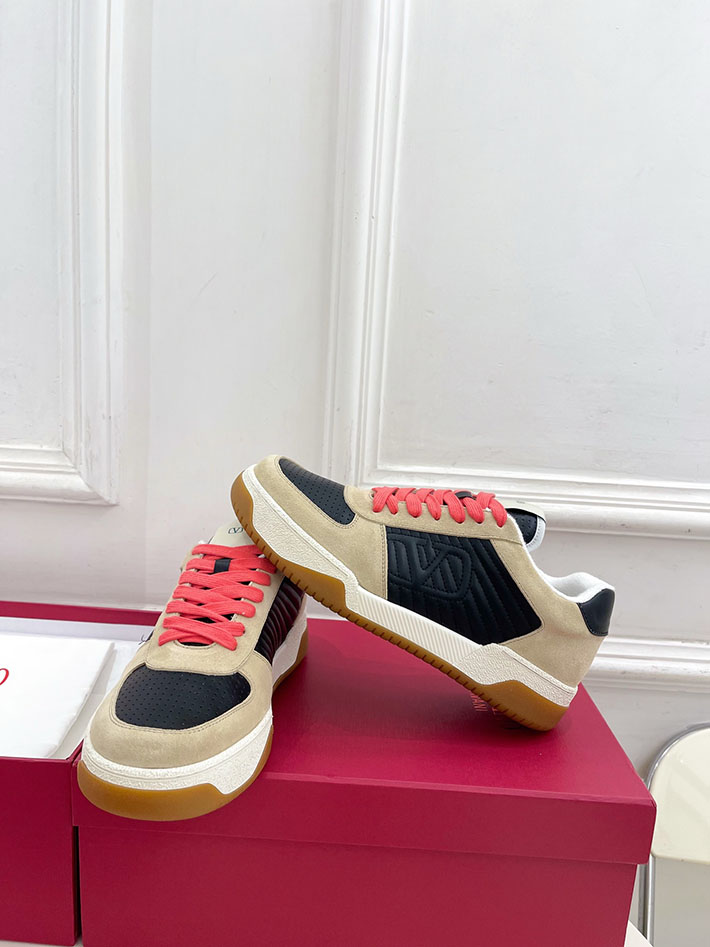 最高級ヴァレンティノスーパーコピー VALENTINO アップヴィレッジ パーフォレイテッドナッパレザー 2627226 ヴァレンティノ 靴 アウトレット - 画像 (2)