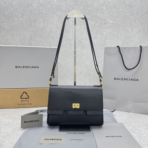 バレンシアガ バッグ アウトレット