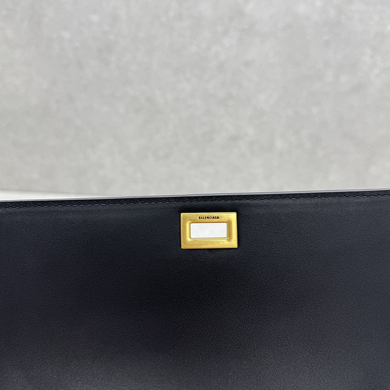 バレンシアガ バッグ 人気 レディース Bel Air Xs Shoulder Bag In Smooth Leather ブラック 2526406 バレンシアガ バッグ アウトレット - 画像 (4)