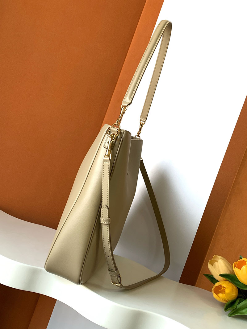 最高級セリーヌスーパーコピー CELINE ミディアム カミーユ 16(セーズ)ソフト バッグ モダントープ 119563FX9.18GT - 画像 (9)