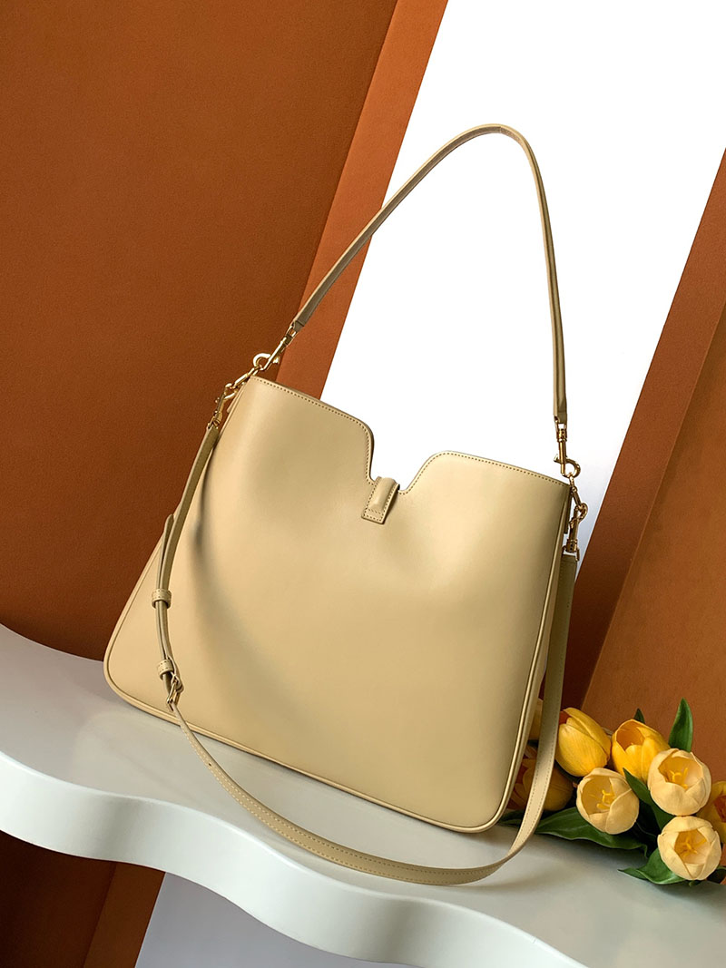 最高級セリーヌスーパーコピー CELINE ミディアム カミーユ 16(セーズ)ソフト バッグ ライトサンド 119563FX9.03PA - 画像 (8)