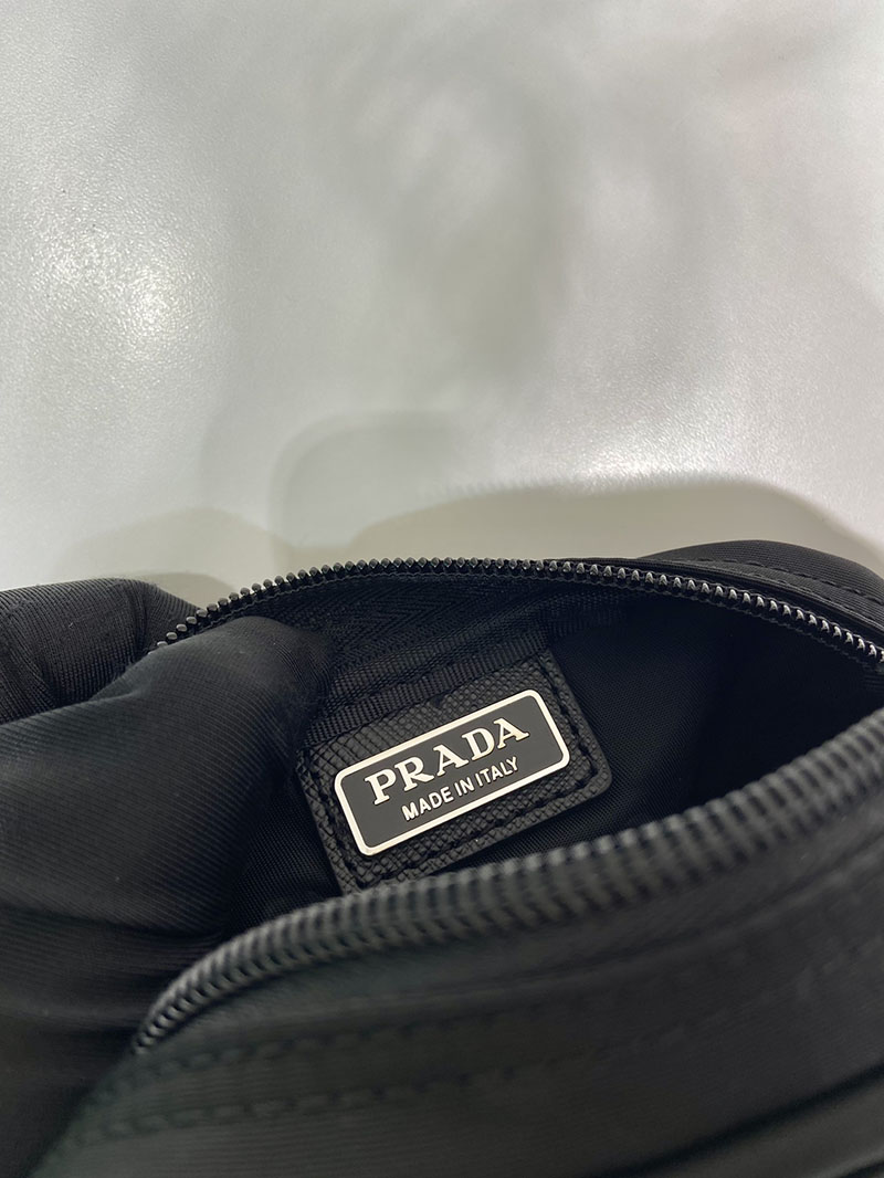 最高級プラダスーパーコピー PRADA マイクロ Re-Nylon ポーチ ブラック 1ND339_R067_F0002 プラダ ナイロン ポーチ アウトレット - 画像 (2)