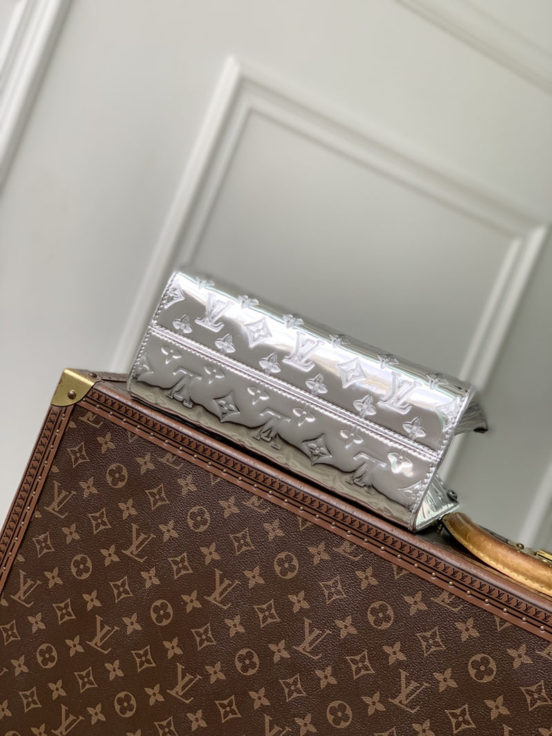 ルイヴィトン トートバッグ 新作 Louis Vuitton LV SKI オンザゴー PM シルバー M26373 レディース ルイヴィトン トートバッグ - 画像 (7)