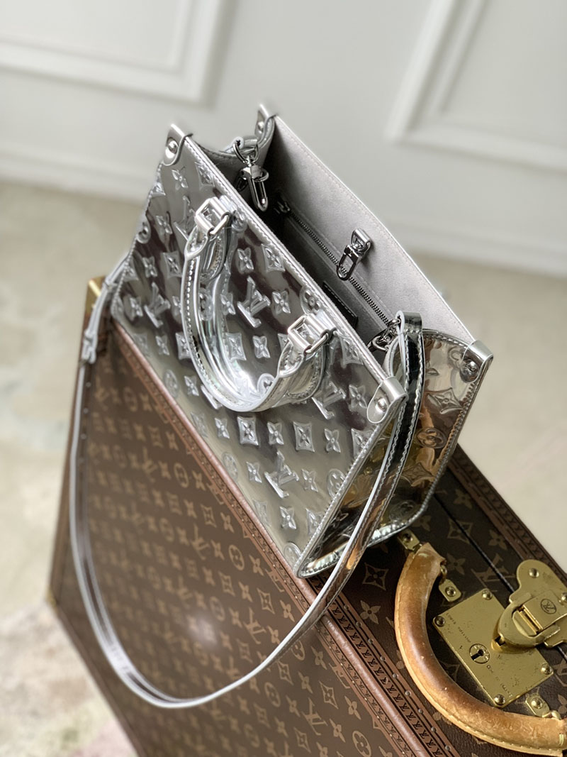 ルイヴィトン トートバッグ 新作 Louis Vuitton LV SKI オンザゴー PM シルバー M26373 レディース ルイヴィトン トートバッグ - 画像 (2)