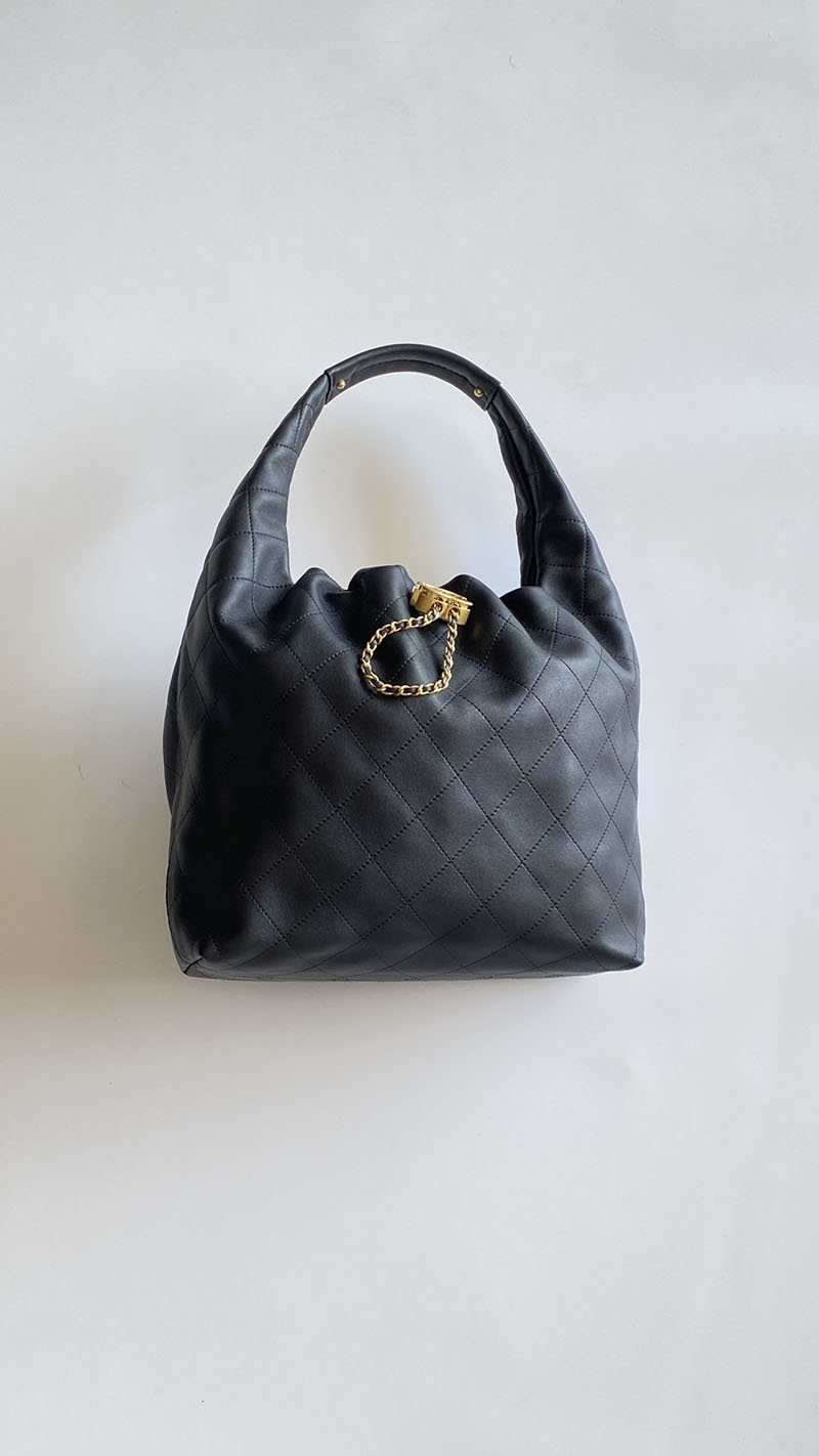 シャネル 新作バッグ H品 CHANEL ラージ ホーボー バッグ ブラック AS5967-B22897-94305 シャネル バッグ 新作 2026 - 画像 (7)
