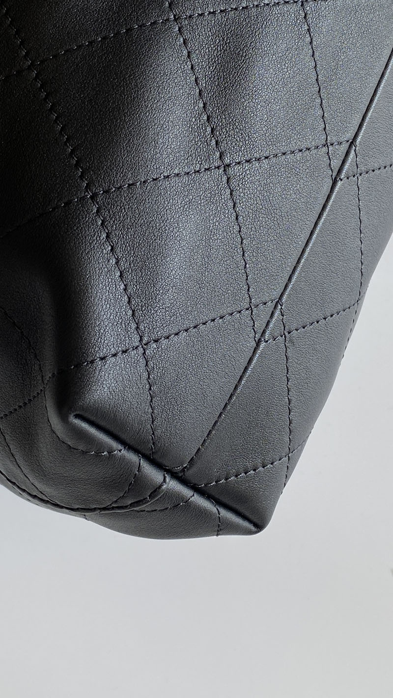 シャネル 新作バッグ H品 CHANEL ラージ ホーボー バッグ ブラック AS5967-B22897-94305 シャネル バッグ 新作 2026 - 画像 (2)