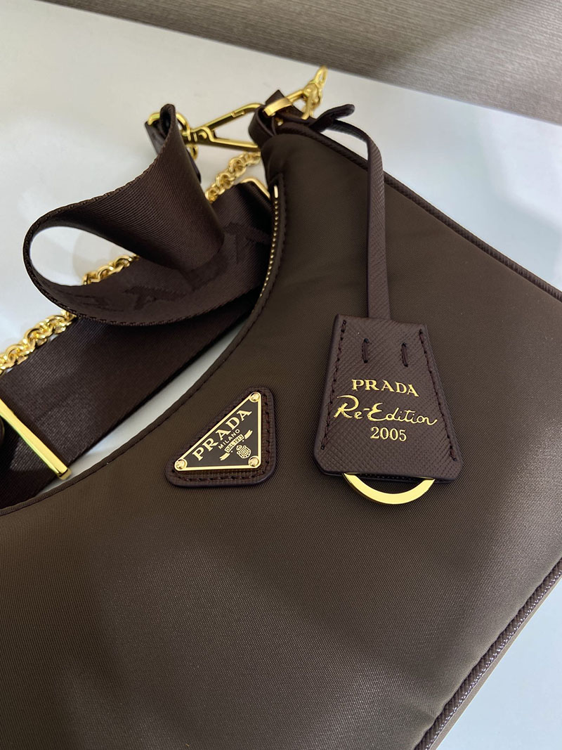 プラダ バッグ レディース PRADA Re-Edition 2005 Re-Nylon バッグ 1BH204_R064_F0DFH_V_V9L プラダ バッグ 新作 - 画像 (3)