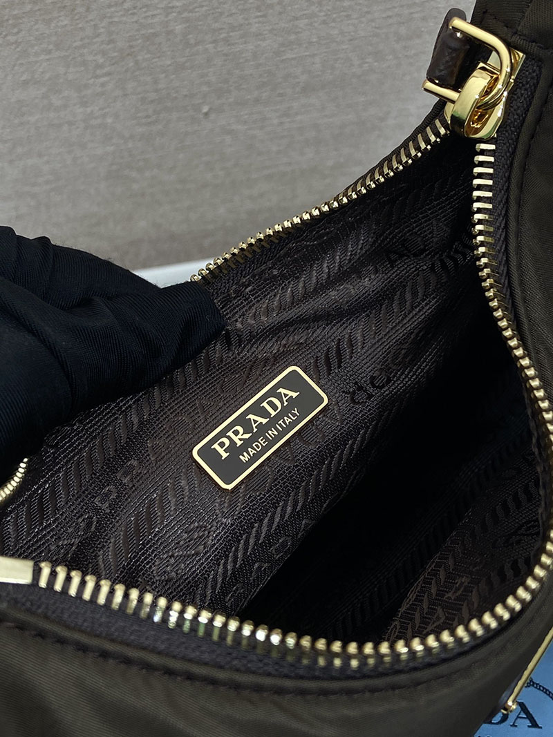 プラダ バッグ レディース PRADA Re-Edition 2005 Re-Nylon バッグ 1BH204_R064_F0DFH_V_V9L プラダ バッグ 新作 - 画像 (2)