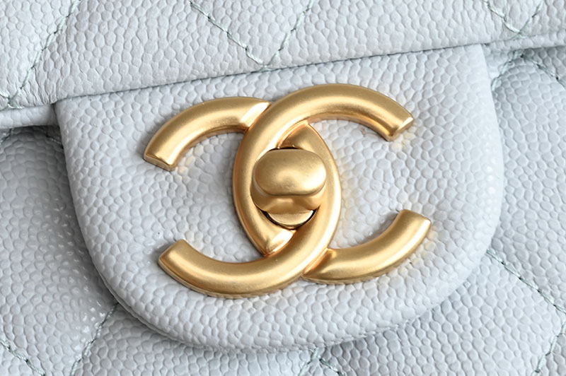 シャネル 新作バッグ 2026 CHANEL マトラッセ CCマーク ココマーク ミニバッグ ライトブルー AS5701 B21431 N0195 シャネル バッグ マトラッセ - 画像 (5)