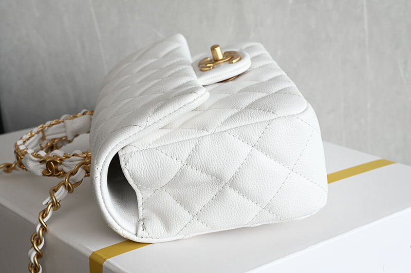 シャネル 新作バッグ 2026 CHANEL マトラッセ CCマーク ココマーク ミニバッグ ホワイト AS5701 B21431 10601 シャネル バッグ マトラッセ - 画像 (7)