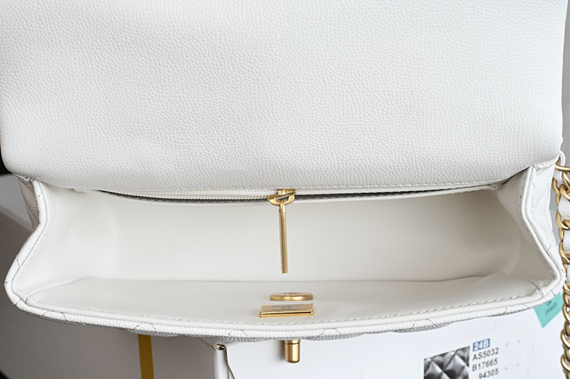 シャネル 新作バッグ 2026 CHANEL マトラッセ CCマーク ココマーク ミニバッグ ホワイト AS5701 B21431 10601 シャネル バッグ マトラッセ - 画像 (2)
