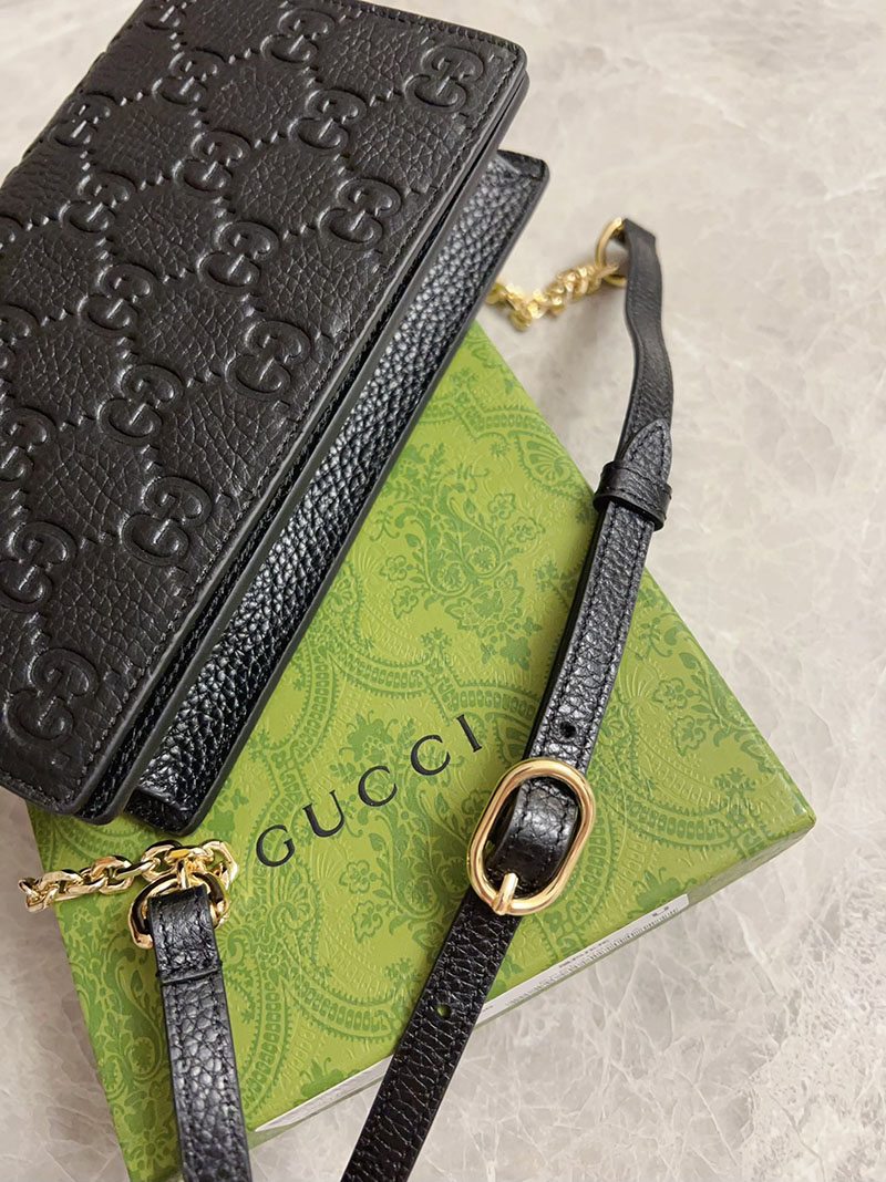グッチ バッグ 人気 GUCCI GGエンブレム チェーンウォレット ブラック 818705 AAEEM 1000 グッチ バッグ 人気 ランキング - 画像 (7)