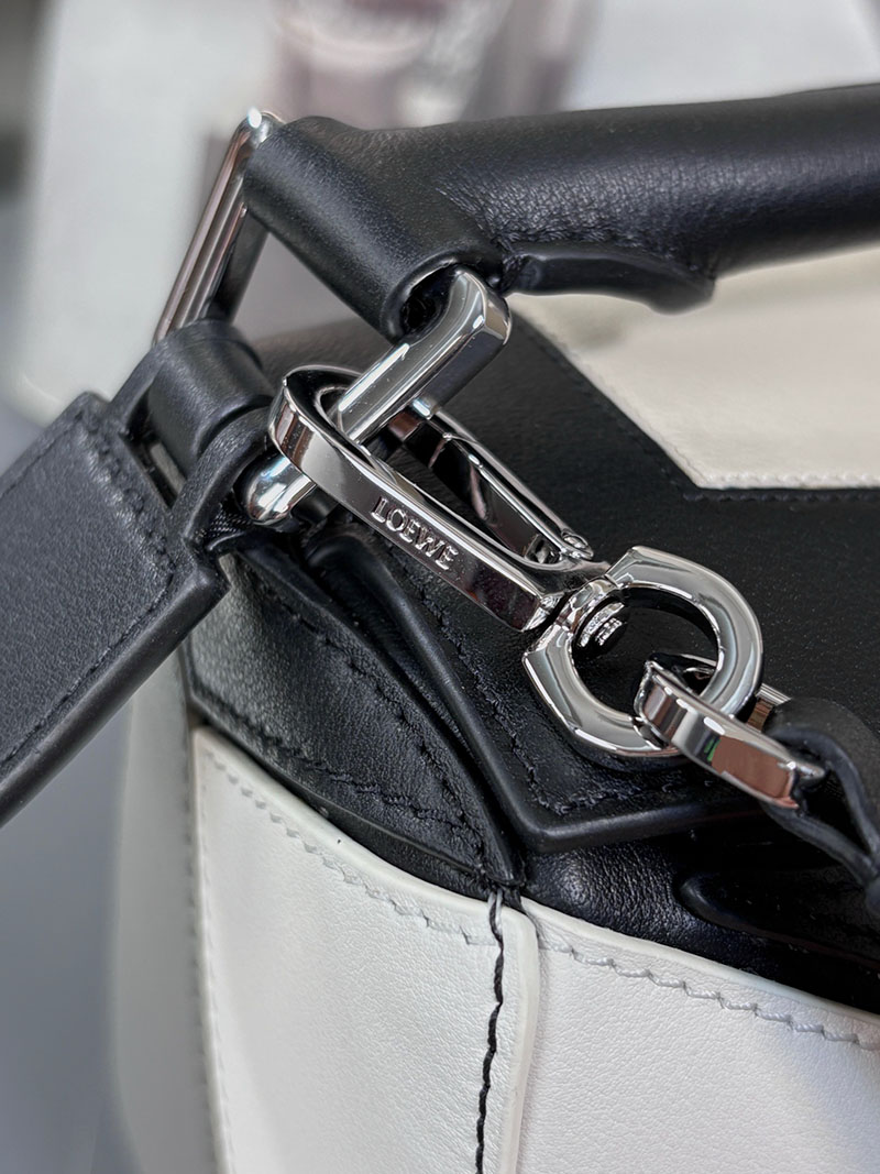 ロエベ バッグ 人気 LOEWE パズルバッグ スモール グレー/ライトゴースト A510S21XCX-0146 ロエベ バッグ アウトレット - 画像 (4)