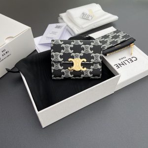 セリーヌ 財布 コンパクト