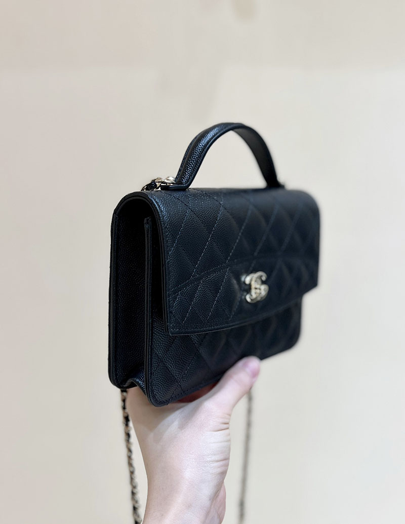 シャネル 新作バッグ 2026 CHANEL クラシックフォンホルダー チェーンクラッチ バッグ AP4402 B18715 94305 シャネル ミニバッグ 人気 - 画像 (9)