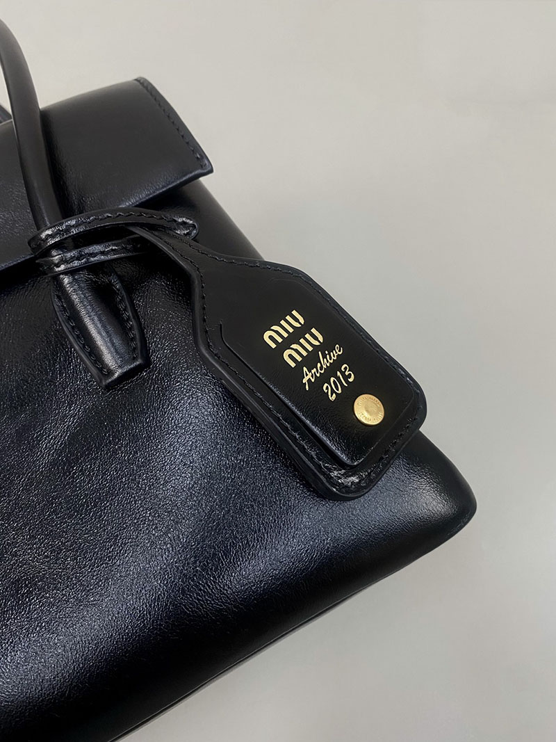 最高級MiuMiuスーパーコピー ミュウミュウ ソリテール シャイニーレザー バッグ 5BA302_US0_F0002_V_OWO ミュウミュウ ボストンバッグ - 画像 (7)