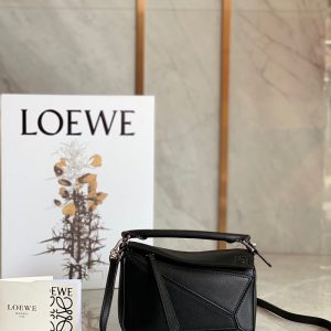 ロエベ 通勤バッグ レディース