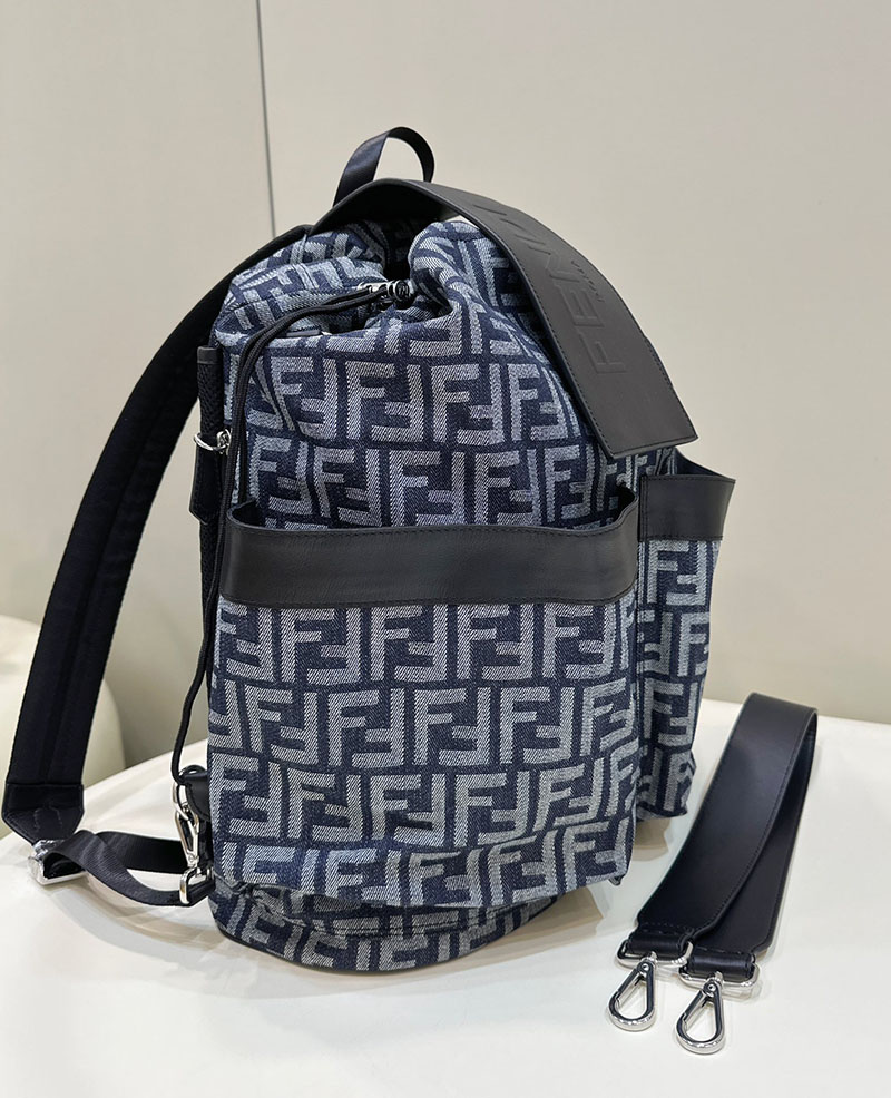 最高級フェンディスーパーコピー FENDI Fストライク ラージ FFジャカードファブリック バックパック ネイビー/ブラック 7VZ056AG0MF0NPN - 画像 (8)