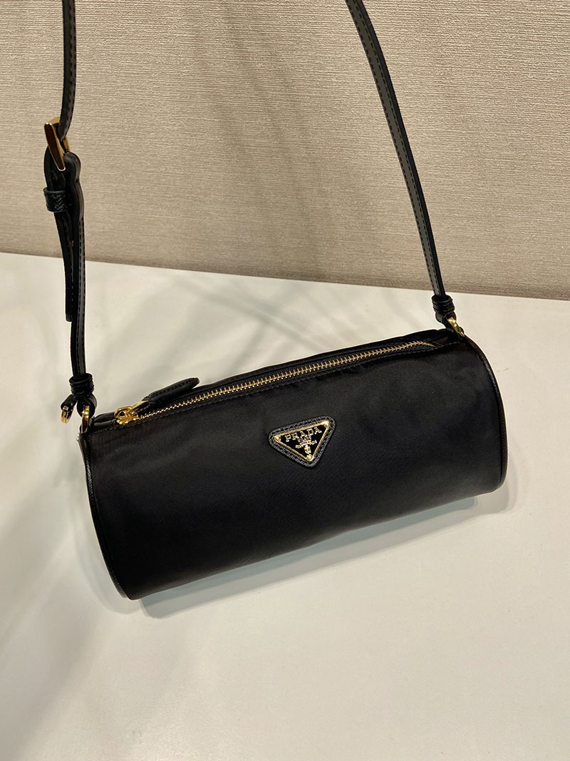 プラダ バッグ レディース PRADA Re-Nylon ポーチ ブラック 1NE058_2C05_F0002 プラダ ポーチ アウトレット 値段 - 画像 (7)