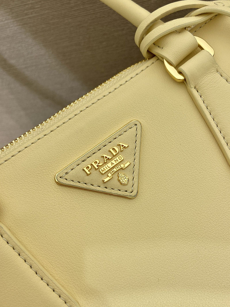 プラダ バッグ レディース PRADA ガレリア ミディアム レザー バッグ バニラ 1BA457_2CYS_F0032 プラダ ハンドバッグ アウトレット - 画像 (2)
