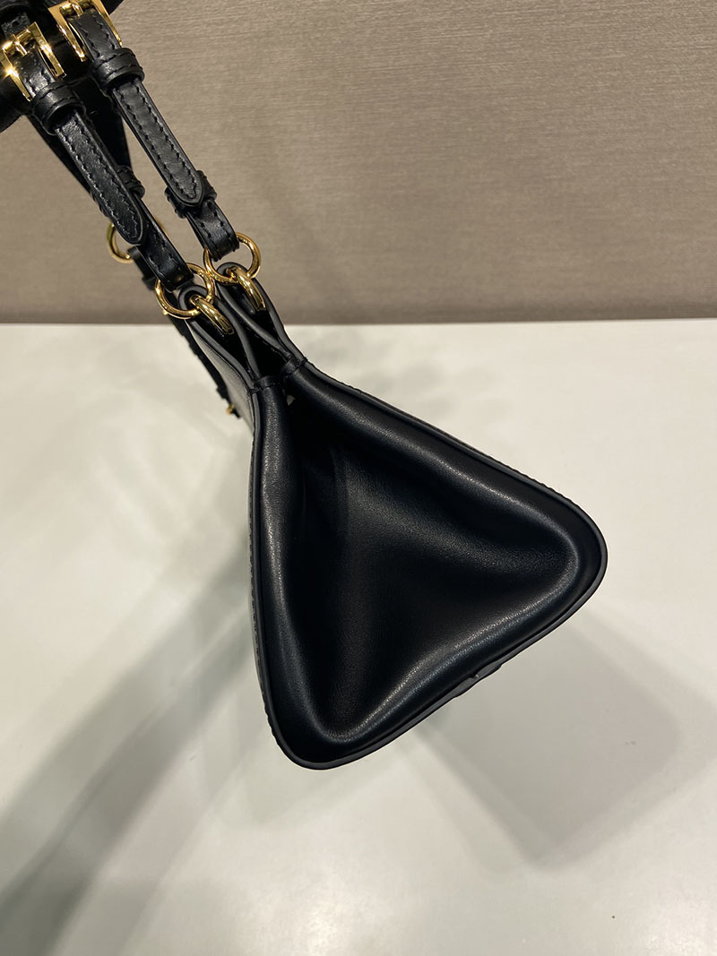 プラダ バッグ レディース PRADA アンシェネ ミディアム レザーバッグ ブラック 1BC262_2HIA_F0002 プラダ バッグ アウトレット - 画像 (6)