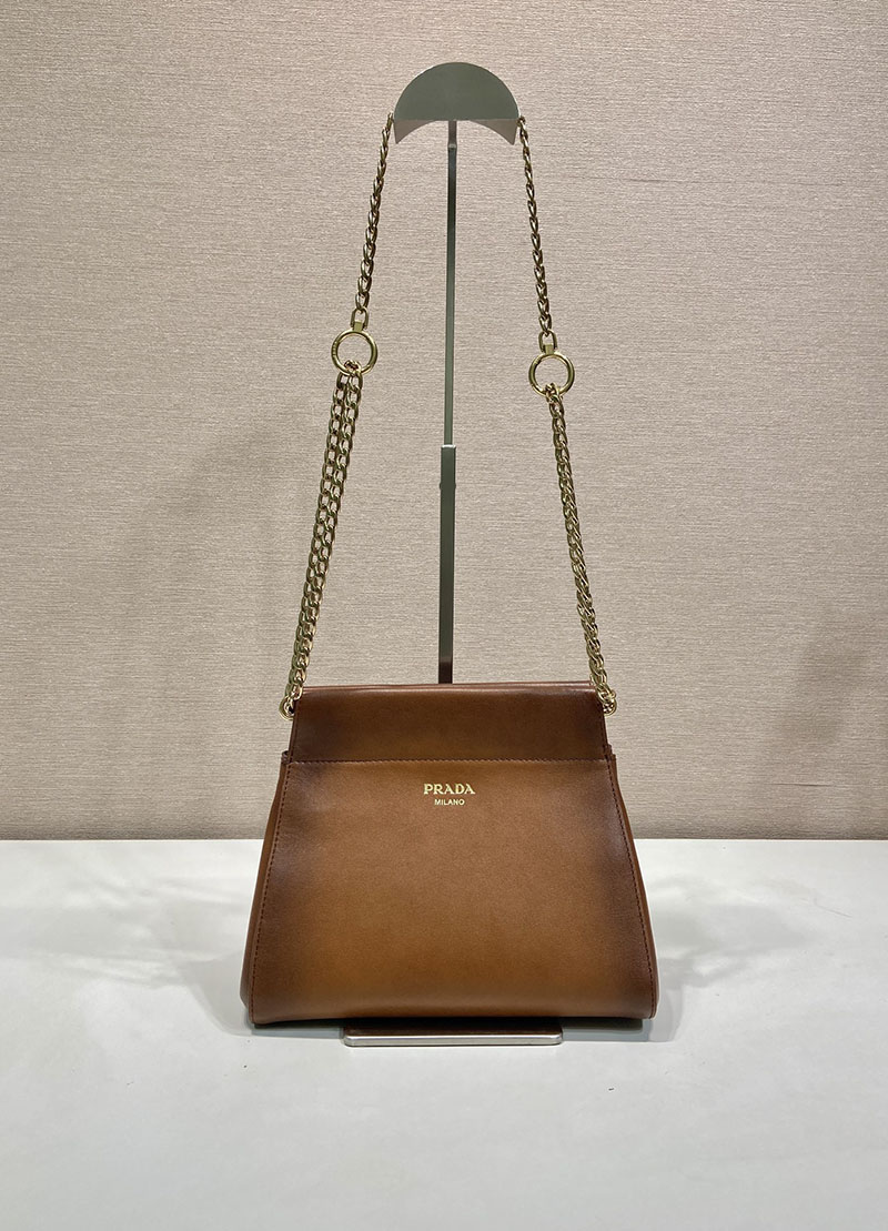 プラダ ミニバッグ レザー