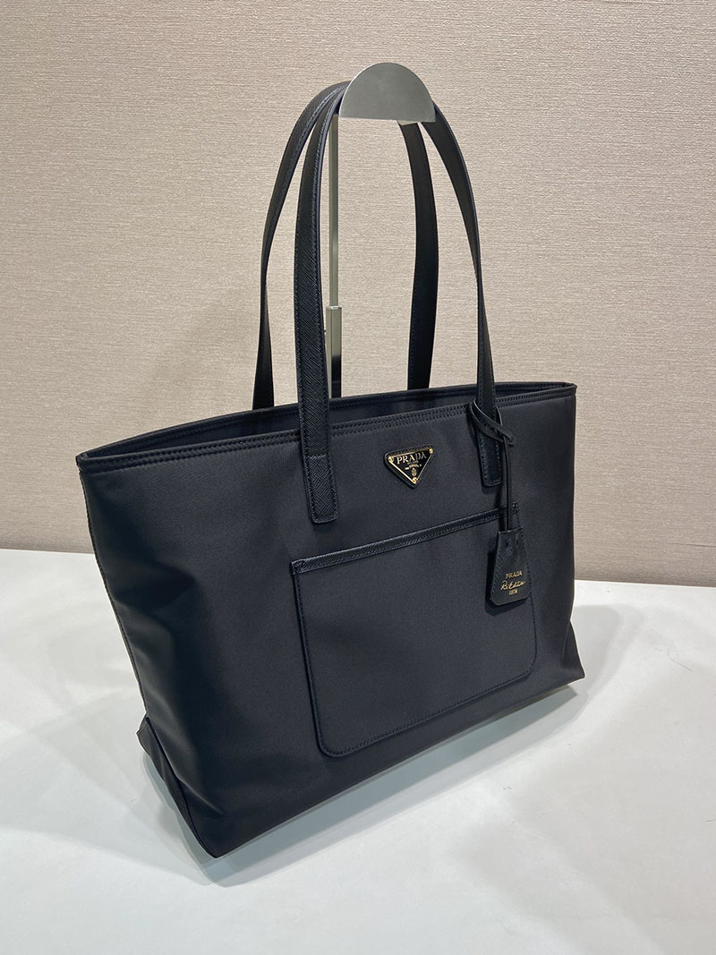 プラダ バッグ レディース PRADA Re-Edition 1978 ミディアム ブラック 1BG555_R064_F0002 プラダ トートバッグ ナイロン a4 - 画像 (9)