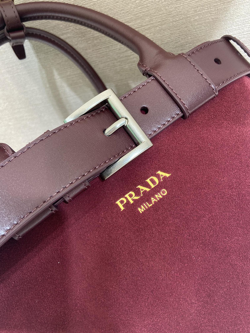 プラダ バッグ レディース PRADA バックル スエード ミディアムバッグ ボルドー 1BA434_2C4S_F0007 プラダ バッグ アウトレット - 画像 (4)