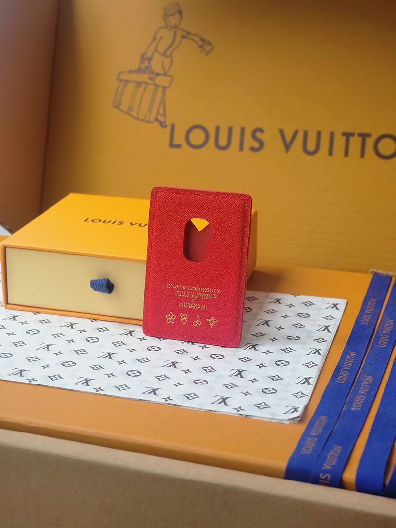 ルイヴィトン 新作 レディース Louis Vuitton LV × TM ポルト カルト・マグネット ルージュ M14562 ルイヴィトン magsafe レビュー - 画像 (8)