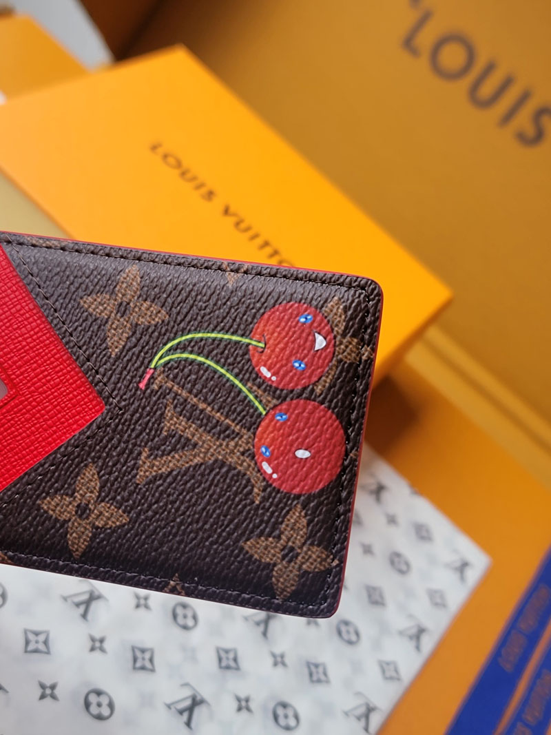 ルイヴィトン 新作 レディース Louis Vuitton LV × TM ポルト カルト・マグネット ルージュ M14562 ルイヴィトン magsafe レビュー - 画像 (4)