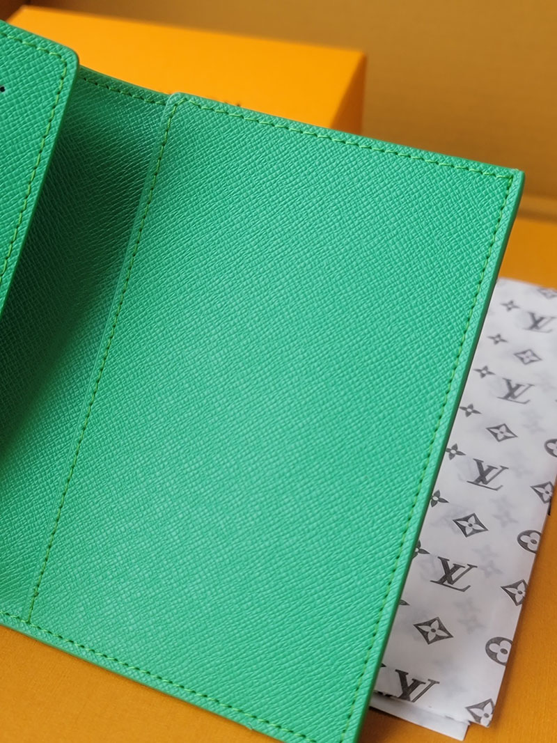 ルイヴィトン 新作 レディース LV パスポートカバー クーヴェルテュール・パスポール ゴルフグリーン M14875 ヴィトン パスポートケース - 画像 (5)