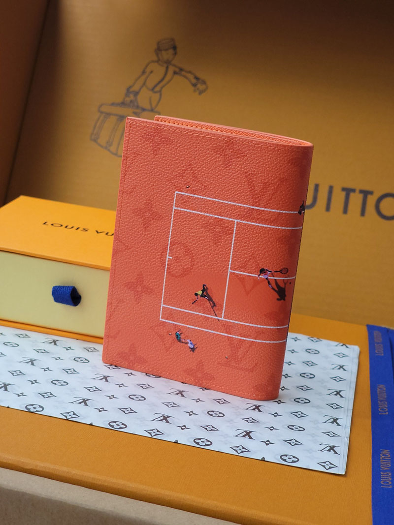 ルイヴィトン 新作 レディース LV パスポートカバー クーヴェルテュール・パスポール テニスクレイ M14877 ヴィトン パスポートケース - 画像 (8)