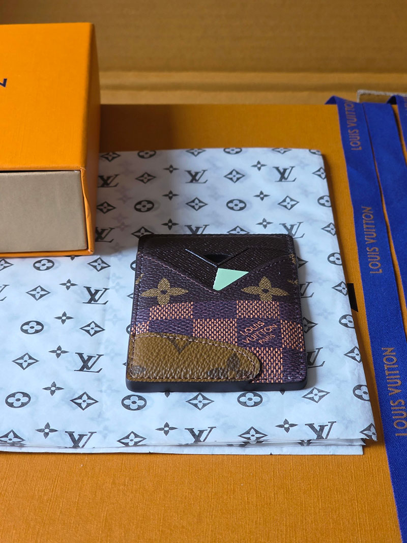ルイヴィトン 新作 レディース Louis Vuitton ポルト カルト・マグネット ブラウン M26016 ヴィトン iPhone マグネット - 画像 (6)