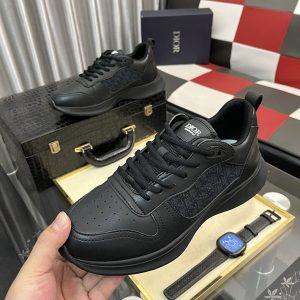 おしゃれスニーカー メンズ 40代
