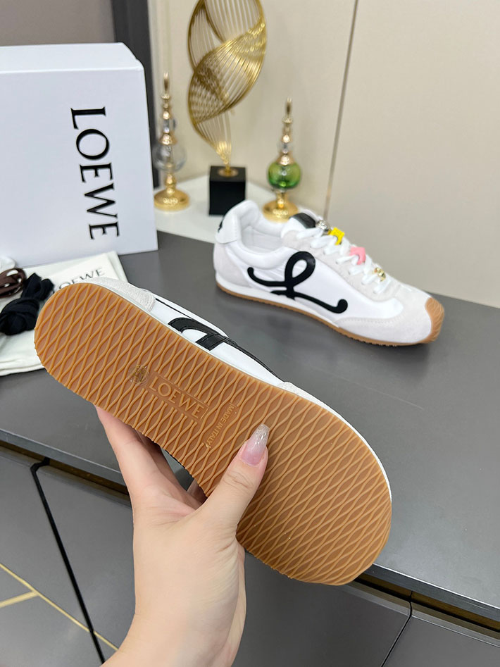 最高級ロエベスーパーコピー LOEWE バレエランナー 2.0(ナイロン&カーフ) LLBR282X01-2101 ロエベ スニーカー 白 - 画像 (5)