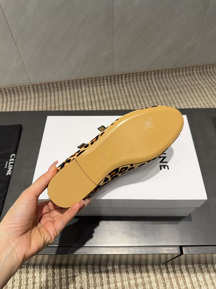 最高級セリーヌスーパーコピー LES BALLERINES CELINE ダブルストラップ バレリーナ 360204598C.19BE セリーヌ ローファー レディース - 画像 (8)