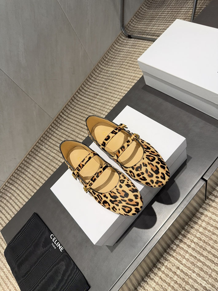 最高級セリーヌスーパーコピー LES BALLERINES CELINE ダブルストラップ バレリーナ 360204598C.19BE セリーヌ ローファー レディース - 画像 (6)