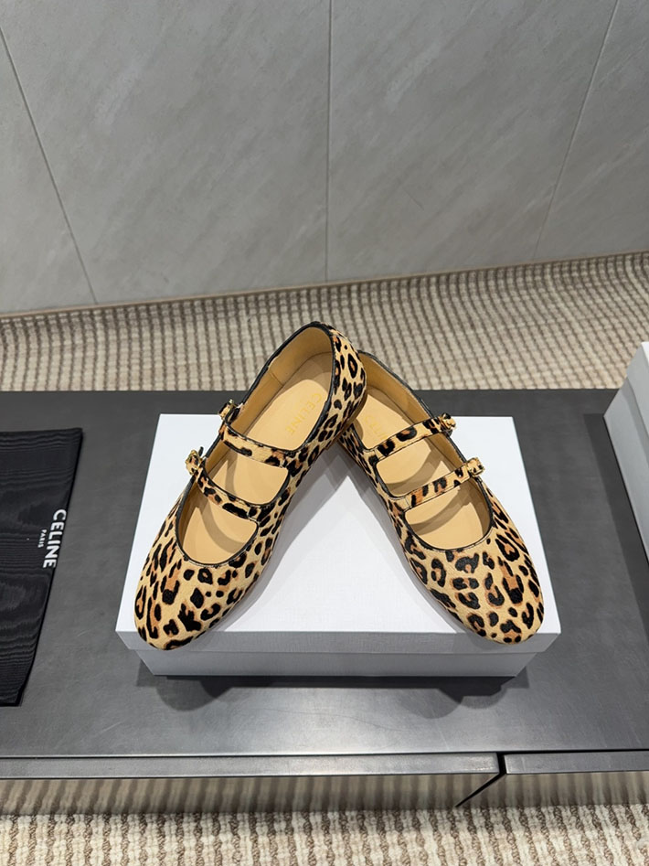 最高級セリーヌスーパーコピー LES BALLERINES CELINE ダブルストラップ バレリーナ 360204598C.19BE セリーヌ ローファー レディース - 画像 (4)