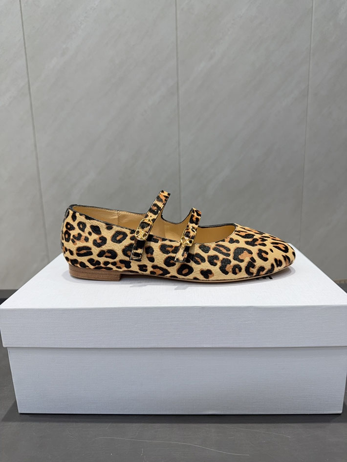 最高級セリーヌスーパーコピー LES BALLERINES CELINE ダブルストラップ バレリーナ 360204598C.19BE セリーヌ ローファー レディース - 画像 (3)