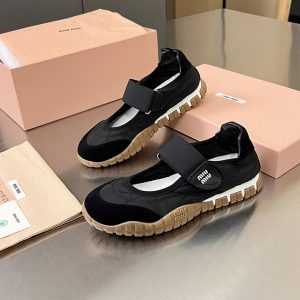 ミュウミュウ 靴 アウトレット