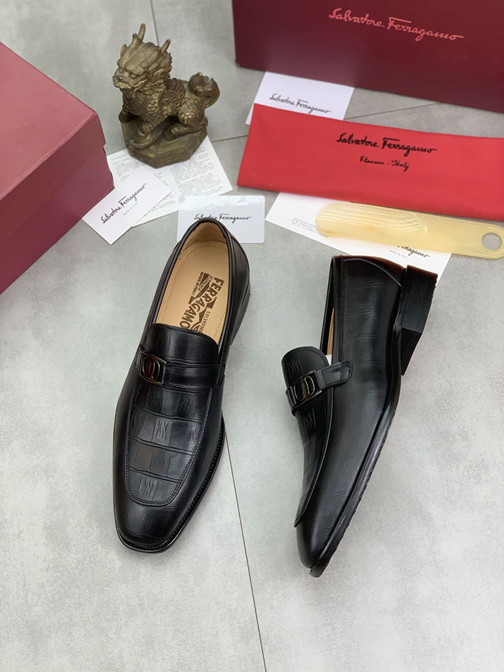 メンズ 最高級フェラガモスーパーコピー FERRAGAMO ローファー モカシン ガンチーニ金具 レザー シューズ 2628114 ローファー おしゃれ メンズ ブランド - 画像 (8)