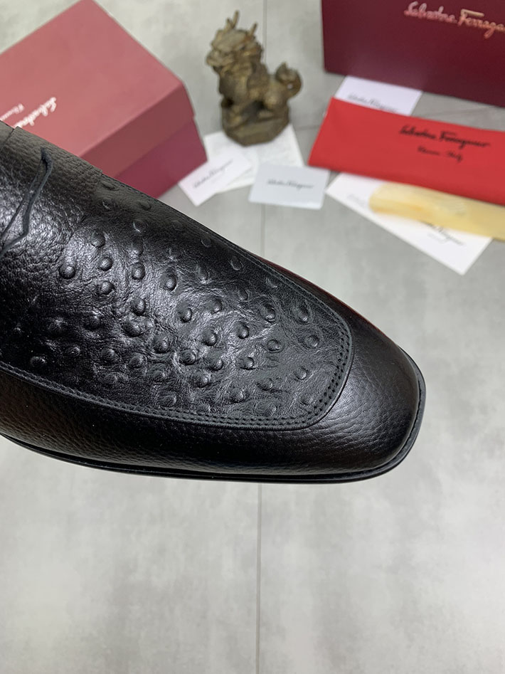 メンズ 最高級フェラガモスーパーコピー FERRAGAMO ローファー モカシン ガンチーニ金具 レザー シューズ 2628115 ローファー メンズ カジュアル ブランド - 画像 (6)