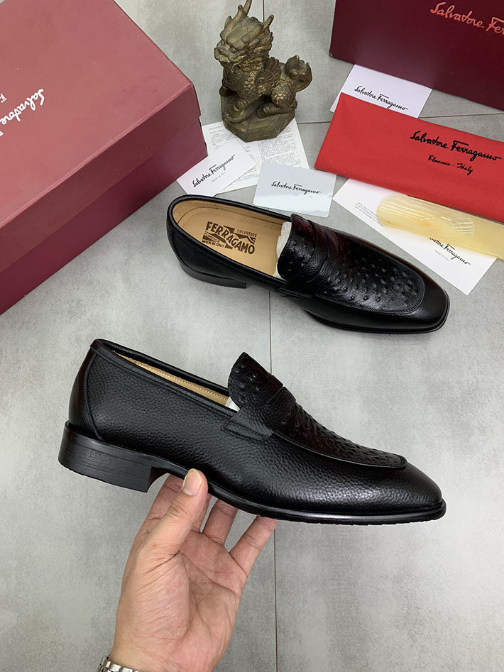 メンズ 最高級フェラガモスーパーコピー FERRAGAMO ローファー モカシン ガンチーニ金具 レザー シューズ 2628115 ローファー メンズ カジュアル ブランド - 画像 (5)