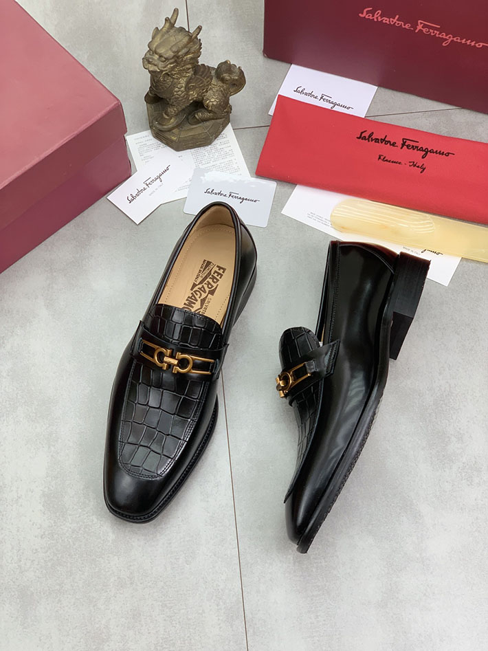 メンズ 最高級フェラガモスーパーコピー FERRAGAMO ローファー モカシン ガンチーニ金具 レザー シューズ 2628117 Ferragamo 靴 アウトレット - 画像 (8)