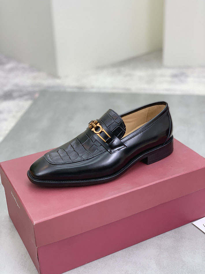 メンズ 最高級フェラガモスーパーコピー FERRAGAMO ローファー モカシン ガンチーニ金具 レザー シューズ 2628117 Ferragamo 靴 アウトレット - 画像 (7)