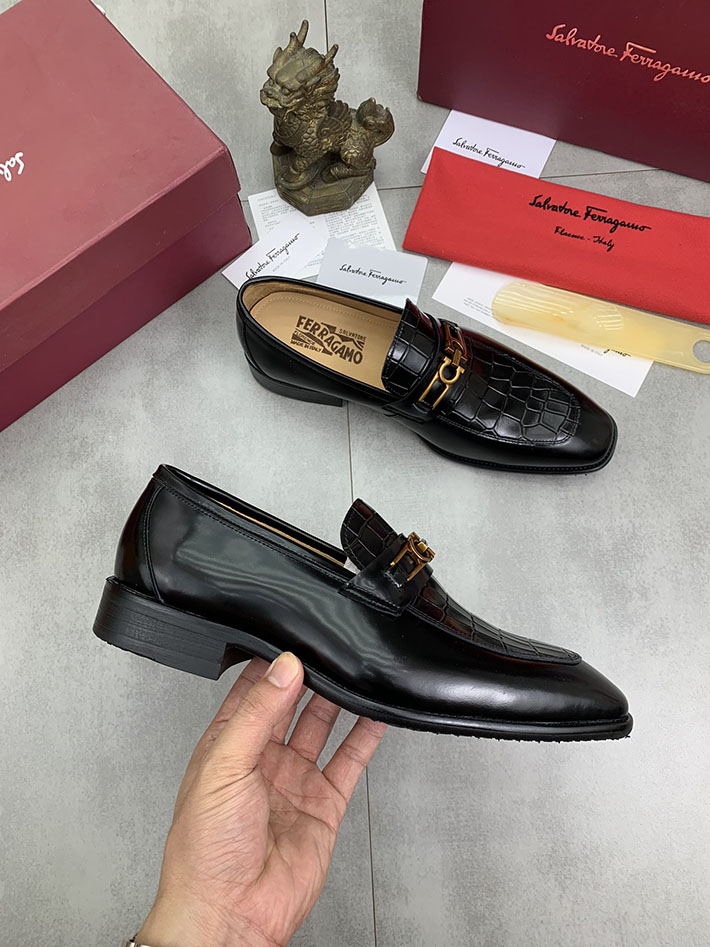 メンズ 最高級フェラガモスーパーコピー FERRAGAMO ローファー モカシン ガンチーニ金具 レザー シューズ 2628117 Ferragamo 靴 アウトレット - 画像 (5)