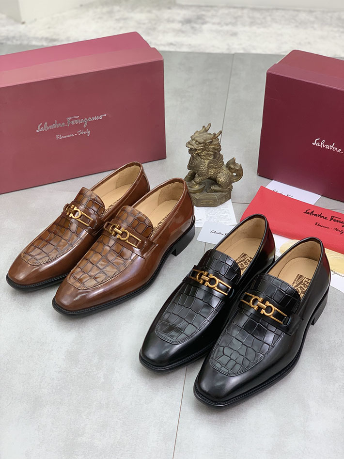 メンズ 最高級フェラガモスーパーコピー FERRAGAMO ローファー モカシン ガンチーニ金具 レザー シューズ 2628118 FERRAGAMO 靴 メンズ - 画像 (2)