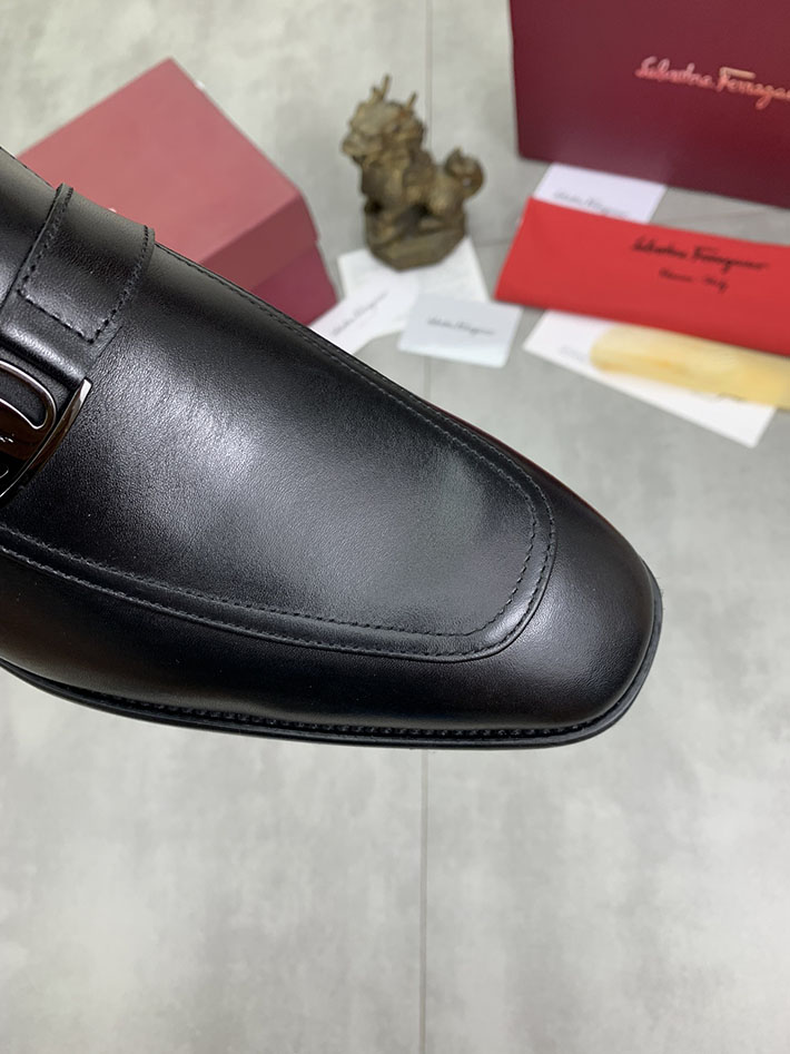 メンズ 最高級フェラガモスーパーコピー FERRAGAMO ローファー モカシン ガンチーニ金具 レザー シューズ 2628120 Ferragamo 靴 メンズ 評判 - 画像 (6)